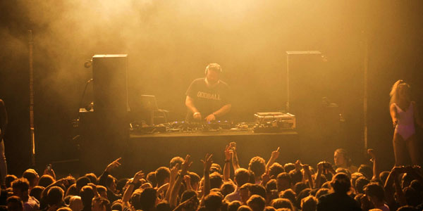 DJ hodor, Kristian Kristian Nairn