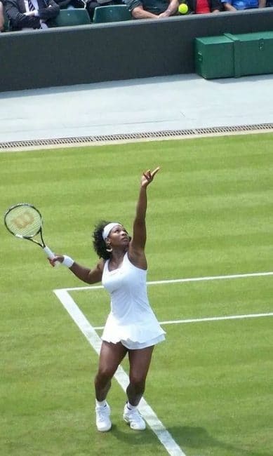serena williams tennis service